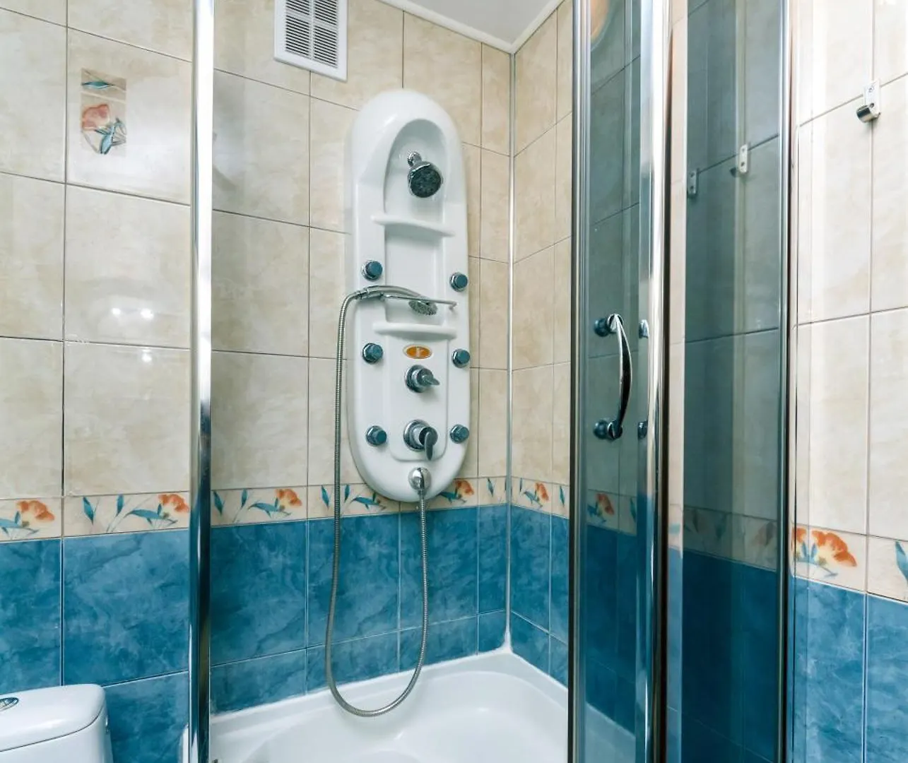 Уютная Однокомнатная Квартира Возле М.Печерская Kyiv Apartment